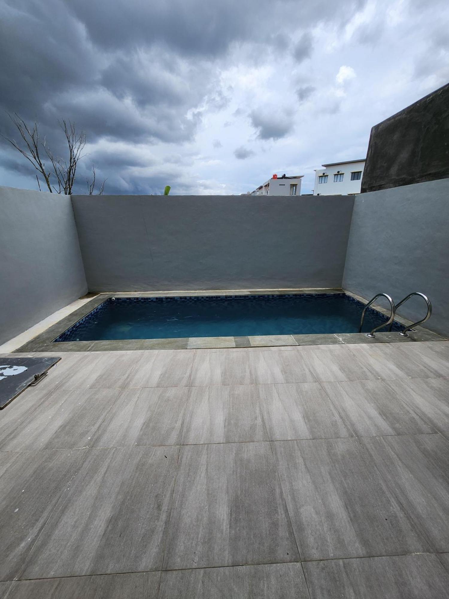 The Icon Central Batam 3 Bedroom Home Villa With Private Pool Екстер'єр фото