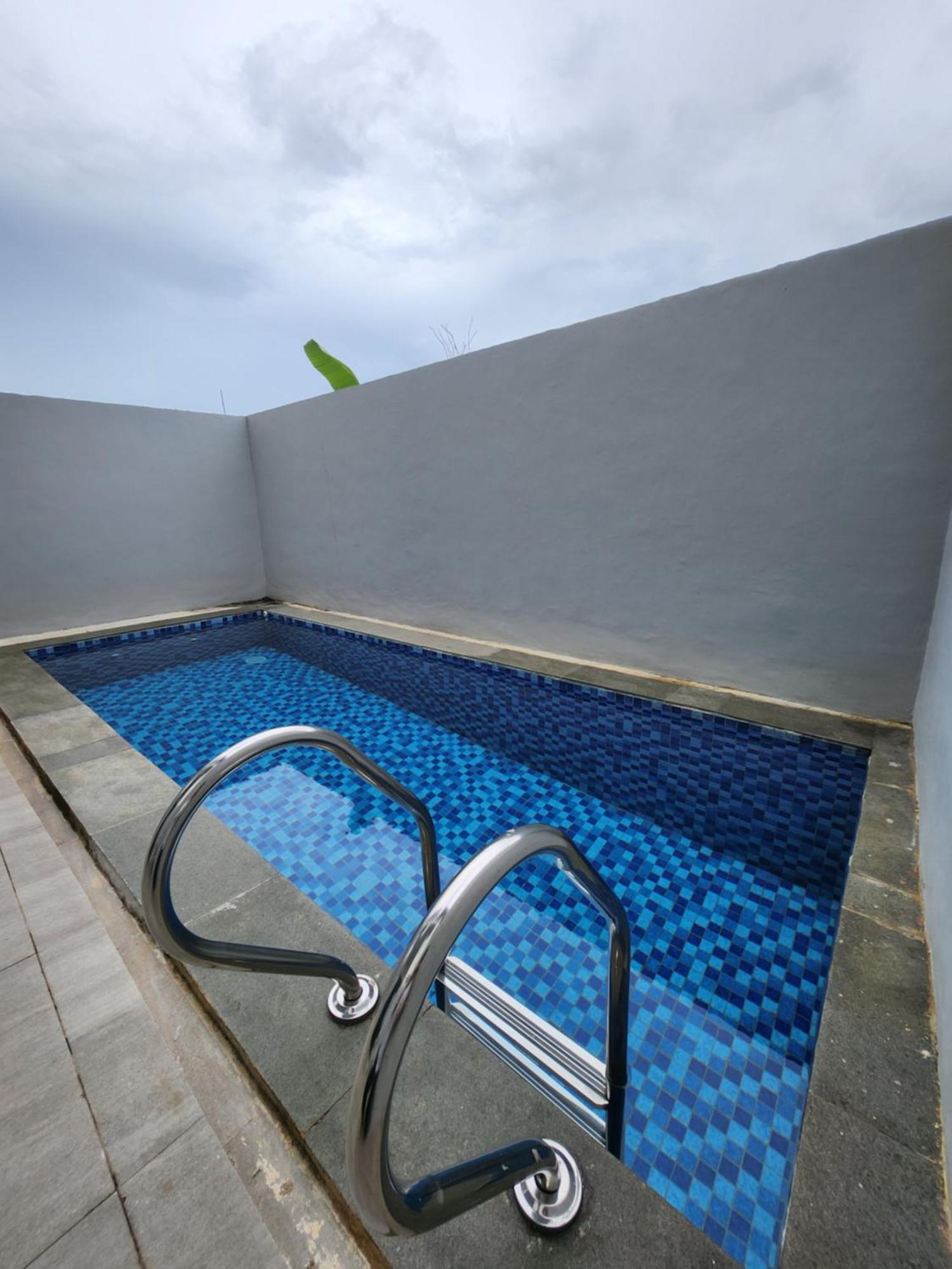 The Icon Central Batam 3 Bedroom Home Villa With Private Pool Екстер'єр фото